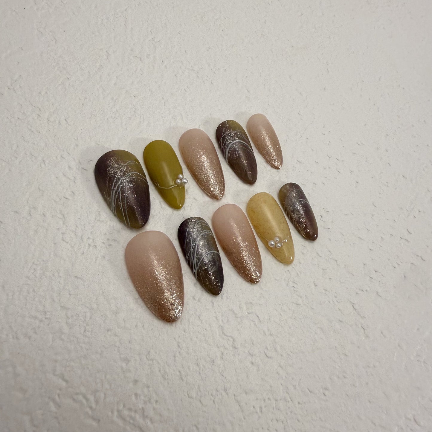 Olive Whisper